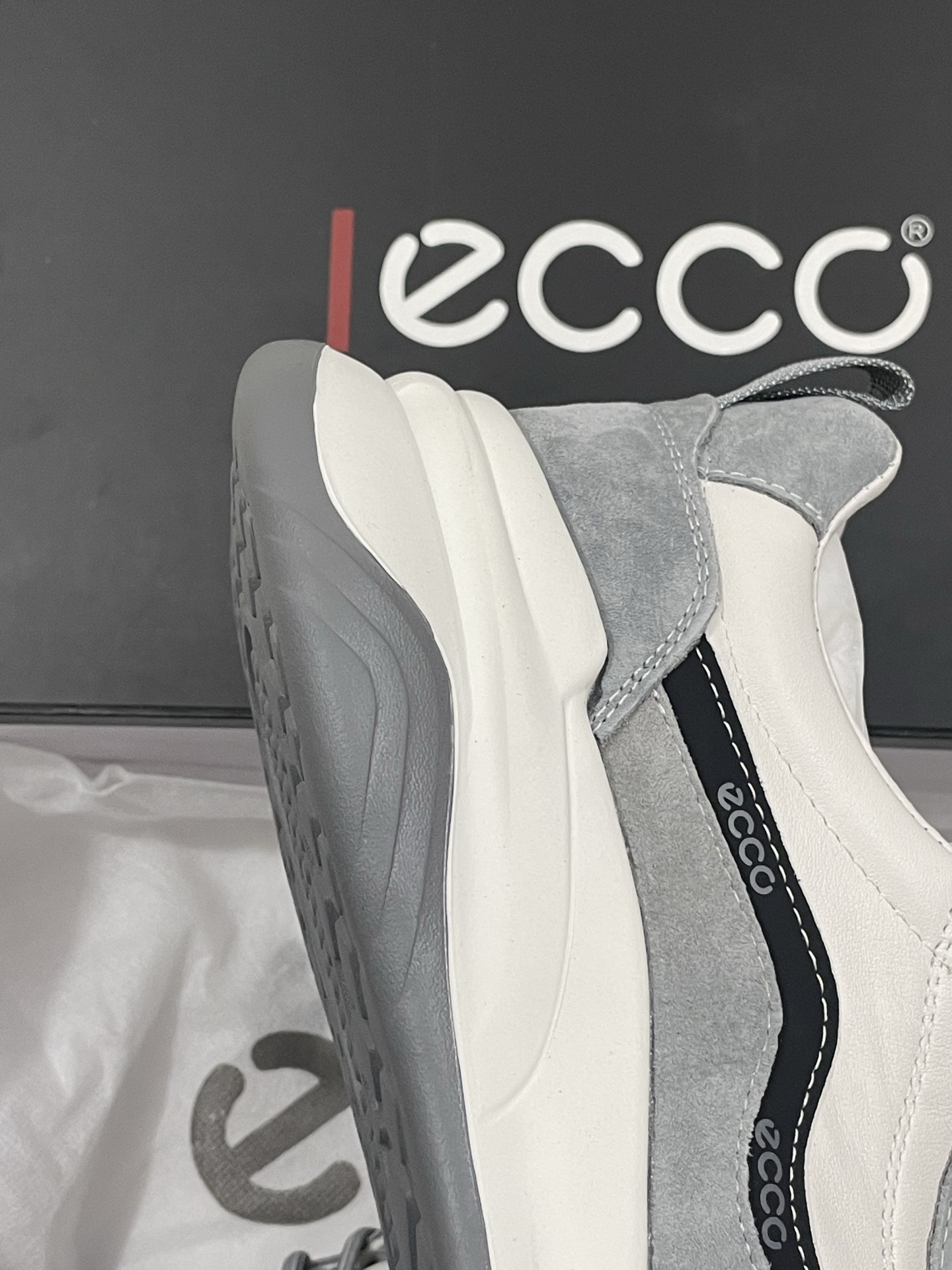 ECCO GRUUV Series Casual Sneakers