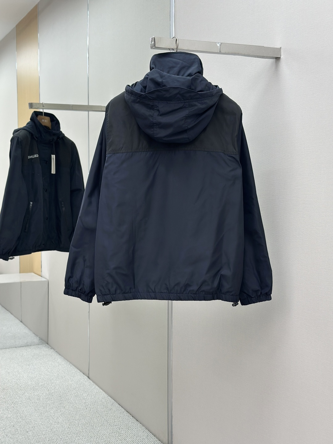 Celine Embroidered Trench Coat. Fabric Selection: Oxford cloth made from 100% polyester fiber.