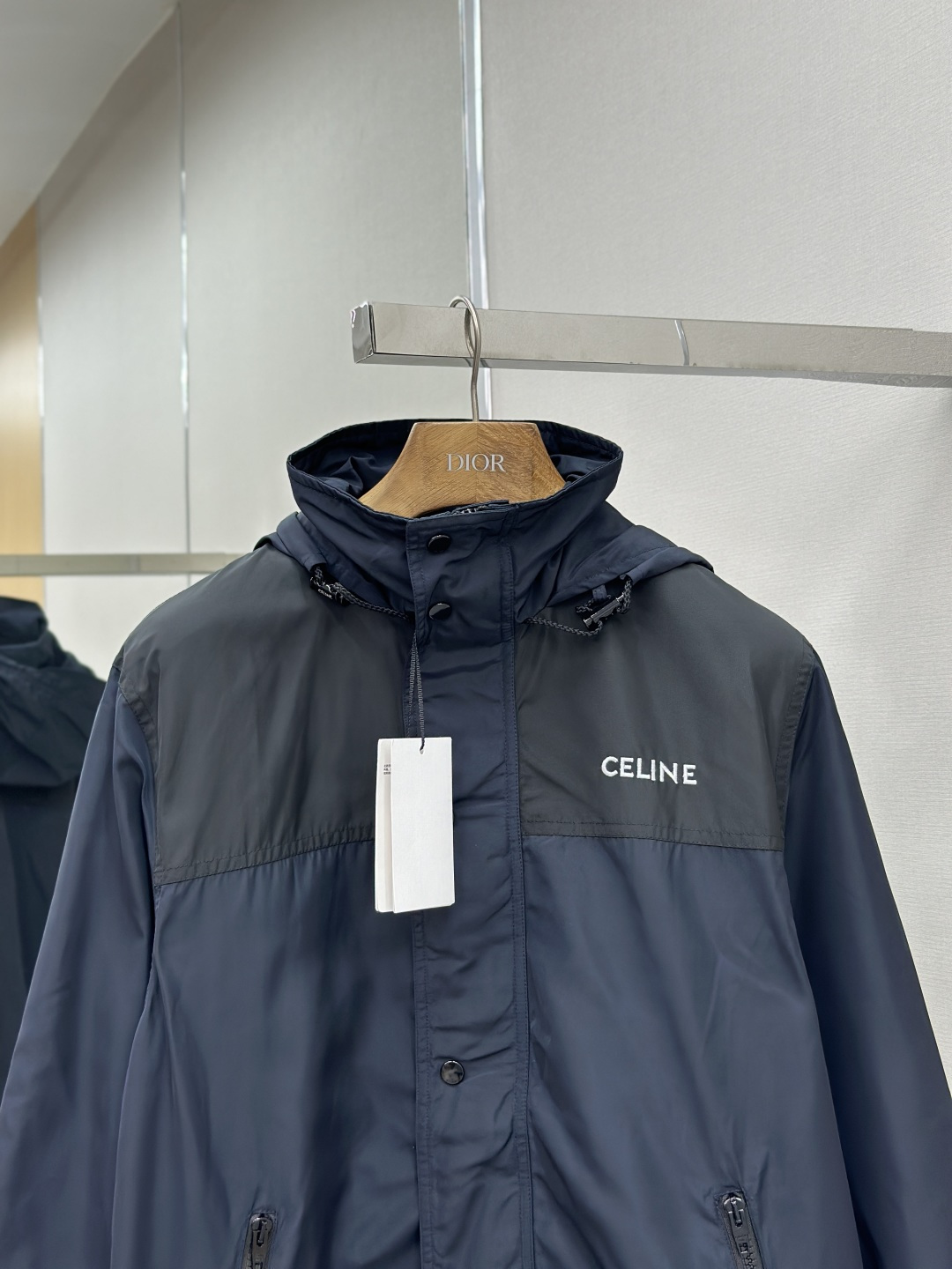 Celine Embroidered Trench Coat. Fabric Selection: Oxford cloth made from 100% polyester fiber.