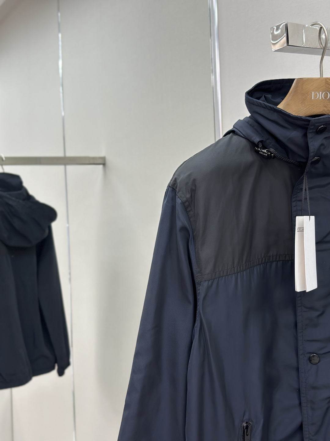 Celine Embroidered Trench Coat. Fabric Selection: Oxford cloth made from 100% polyester fiber.