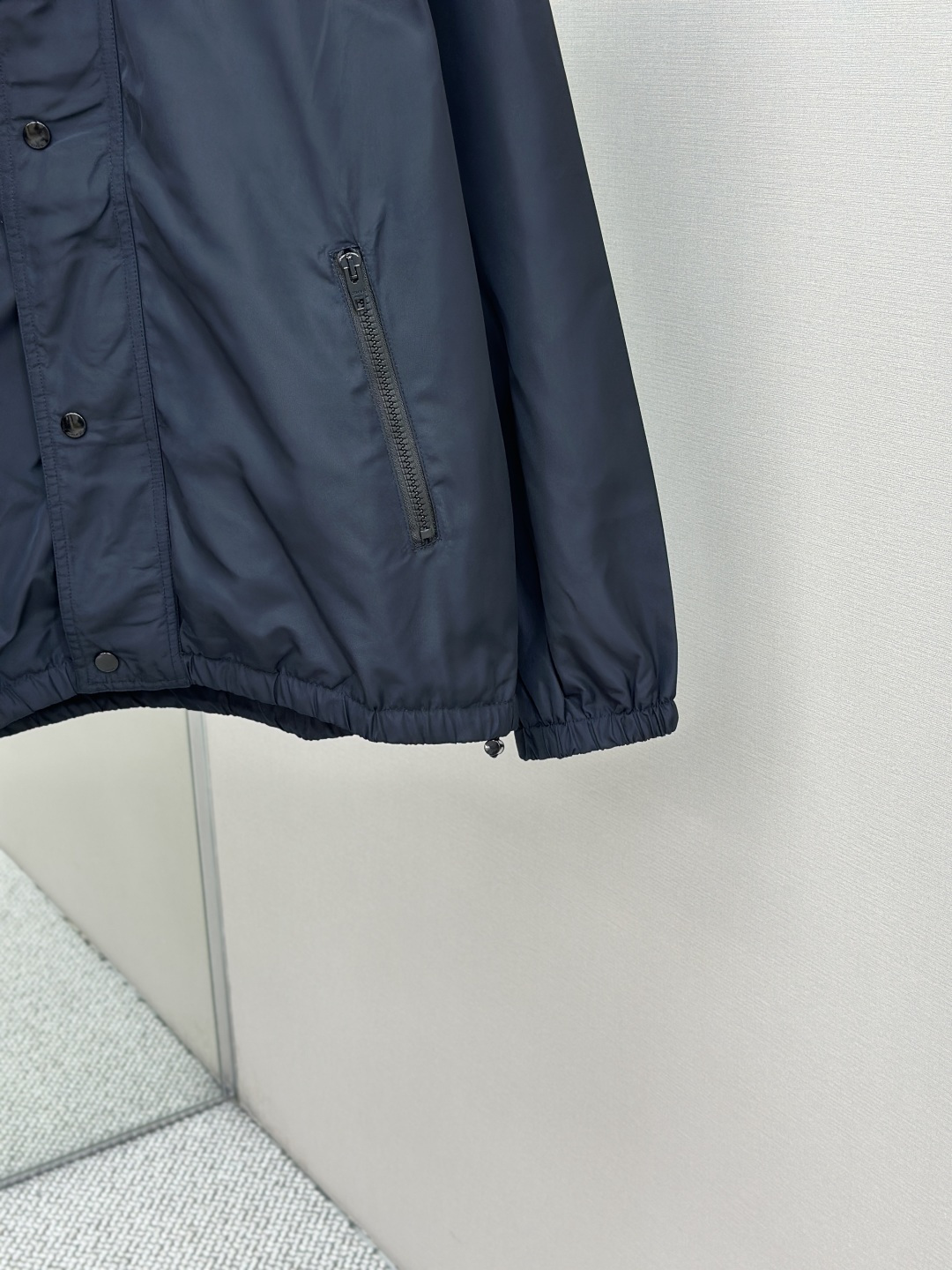 Celine Embroidered Trench Coat. Fabric Selection: Oxford cloth made from 100% polyester fiber.