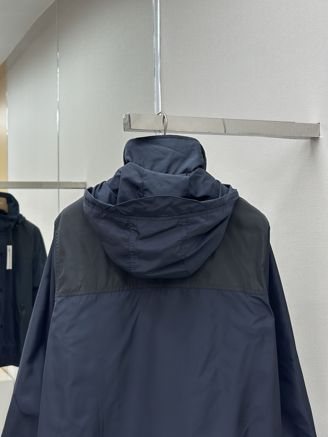 Celine Embroidered Trench Coat. Fabric Selection: Oxford cloth made from 100% polyester fiber.