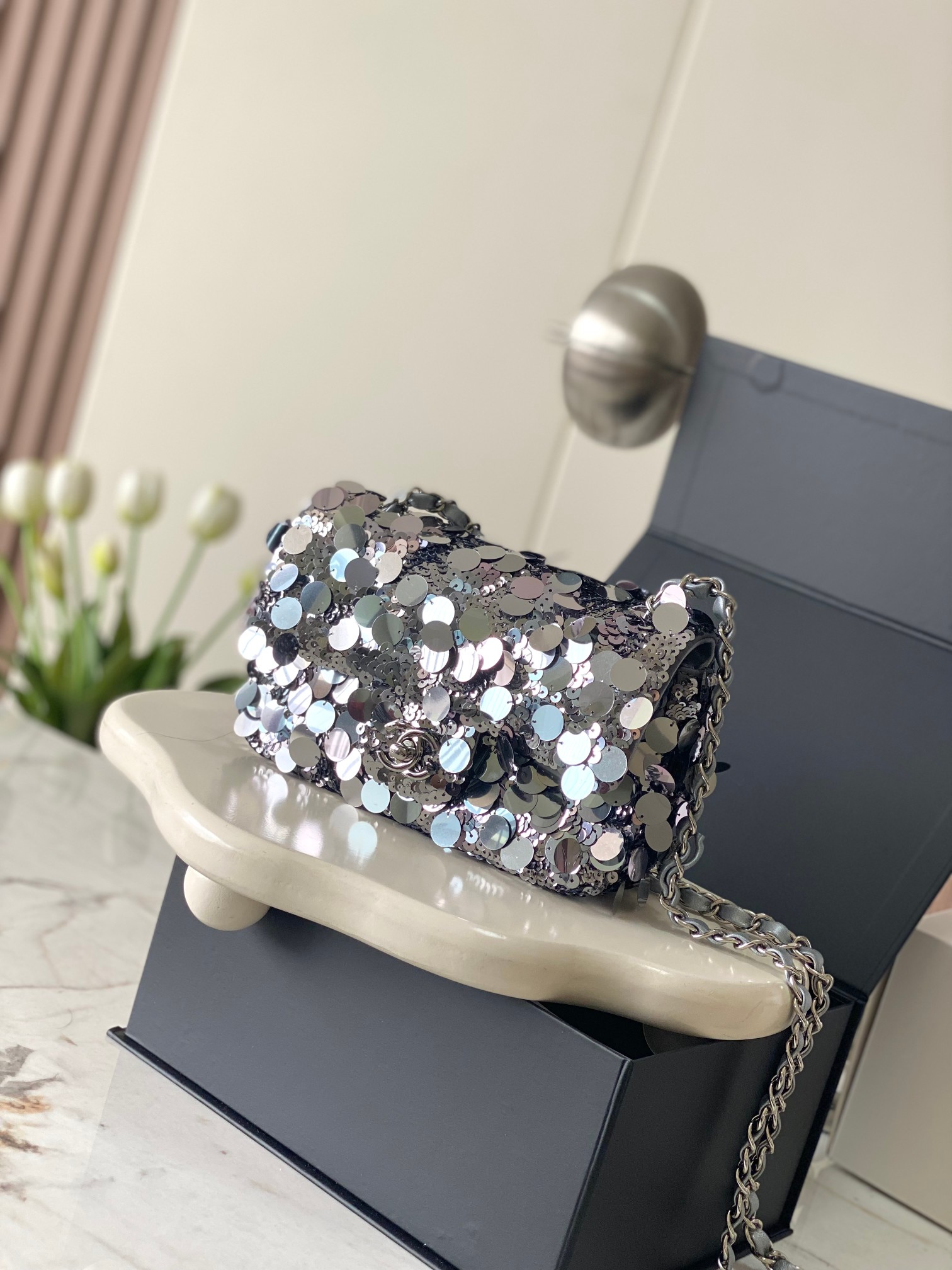 CHANEL MINI CF Sequined Evening Clutch Absolutely stunning, bling bling Dimensions: 20x12x9cm Style No.: 3523