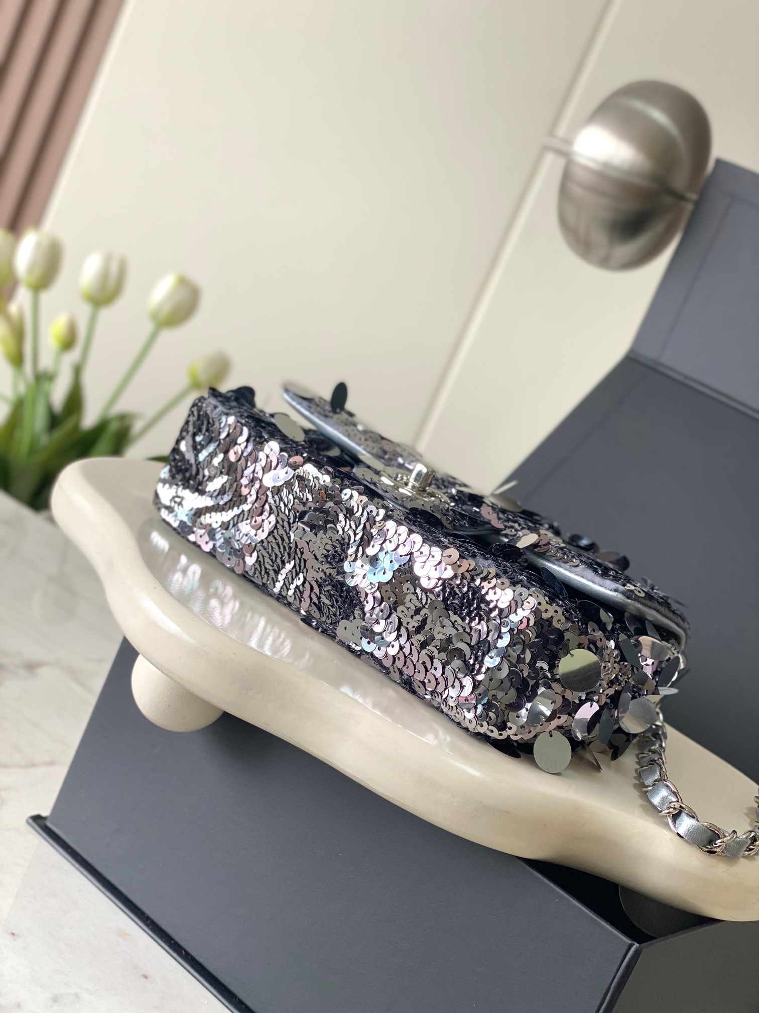 CHANEL MINI CF Sequined Evening Clutch Absolutely stunning, bling bling Dimensions: 20x12x9cm Style No.: 3523