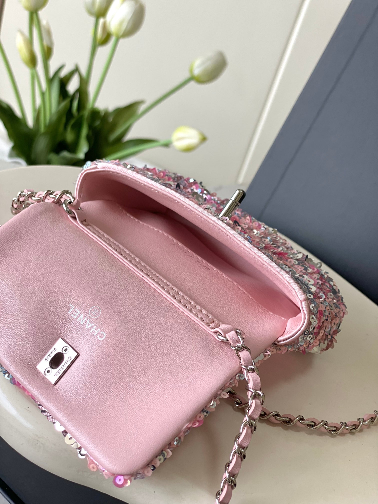 CHANEL Chain-Strap Sequined Mini Bag Dimensions: 13x3x10cm Style Number: 2788