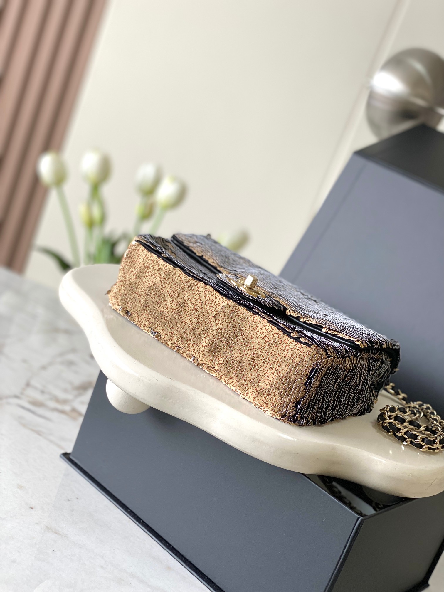 CHANEL MINI CF CLUTCH Dimensions: 20x14x7cm Style No.: 4140