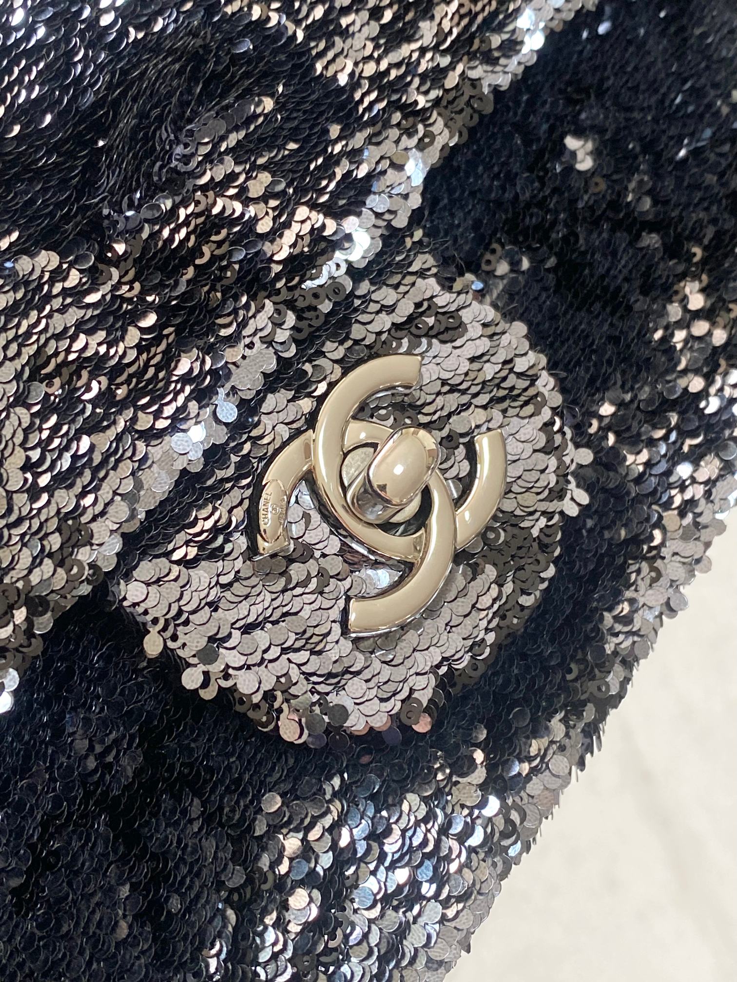 CHANEL MINI CF Sequined Evening Clutch Dimensions: 20x15x7cm Style Number: 4297