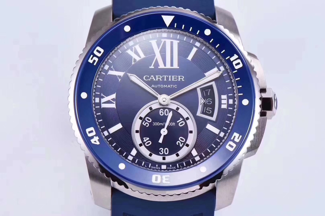 Cartier Calibre Diving Collection 42 x 11 mm, stainless steel case, ceramic bezel, sapphire crystal, water-resistant to 50 metres