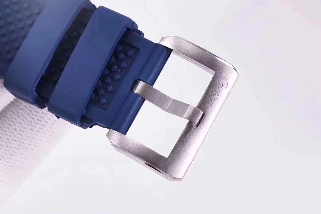 Cartier Calibre Diving Collection 42 x 11 mm, stainless steel case, ceramic bezel, sapphire crystal, water-resistant to 50 metres