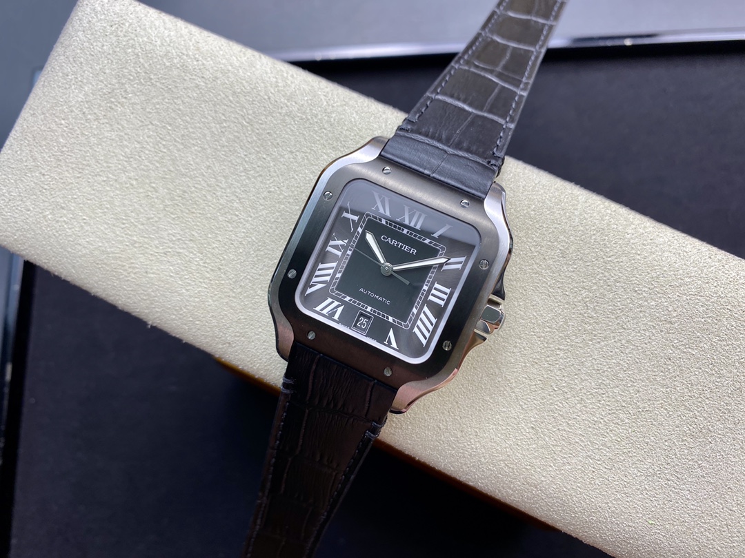 Cartier New Santos Watch 39.8 × 47.5 × 9.08 millimetres 
