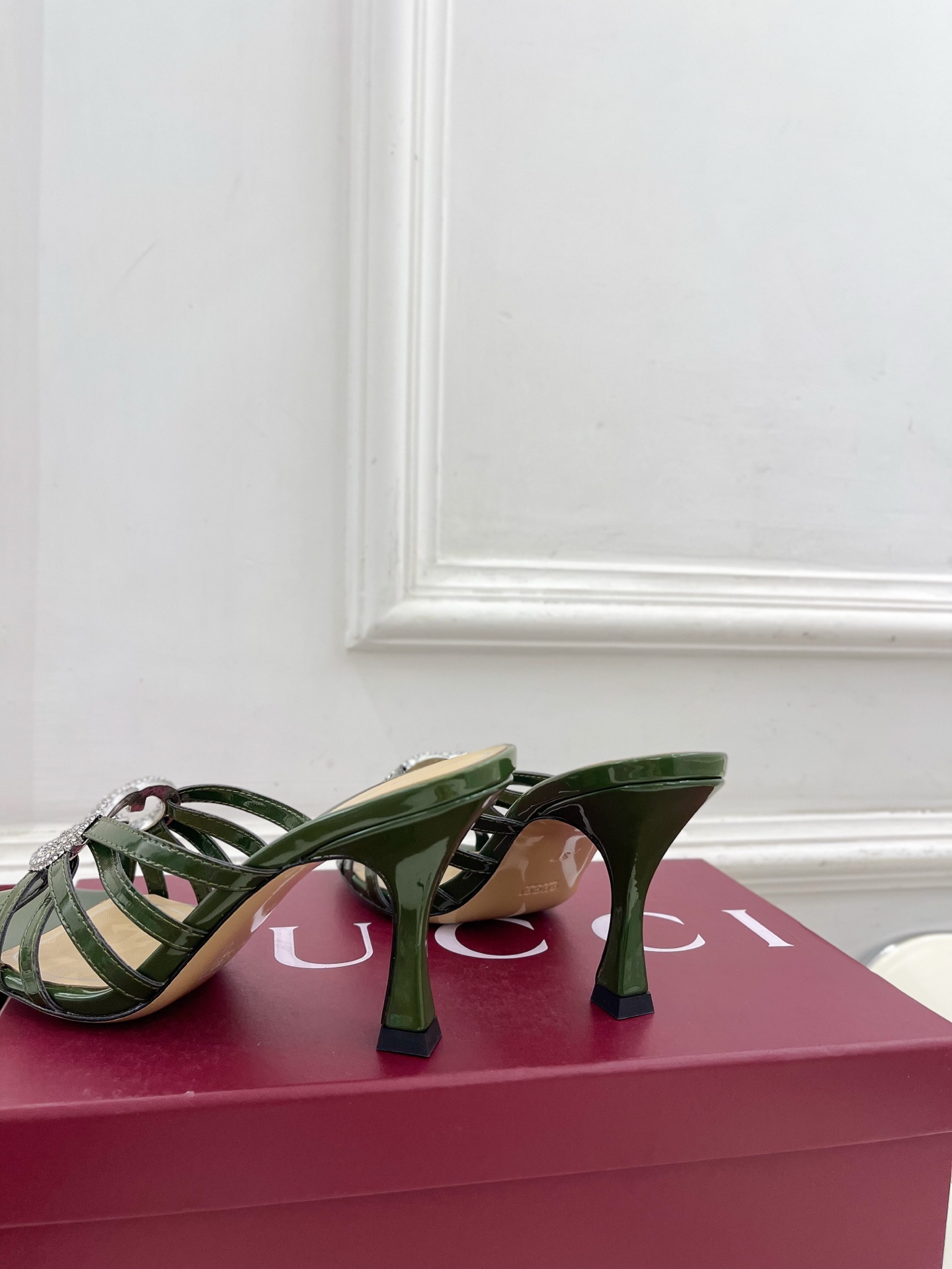 Gucci New Arrival Classic Rhinestone Thin-Strap High-Heel Sandals