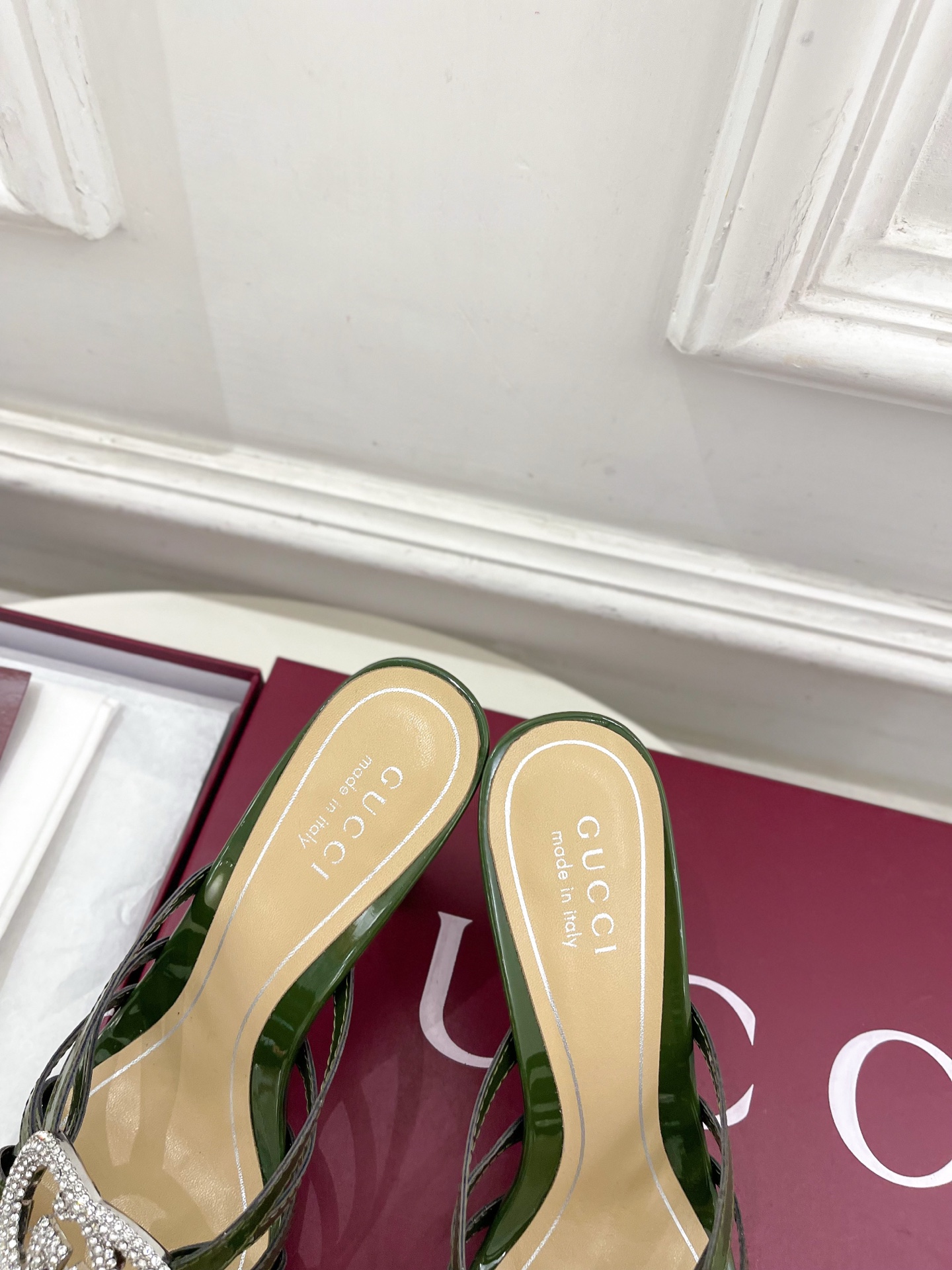 Gucci New Arrival Classic Rhinestone Thin-Strap High-Heel Sandals