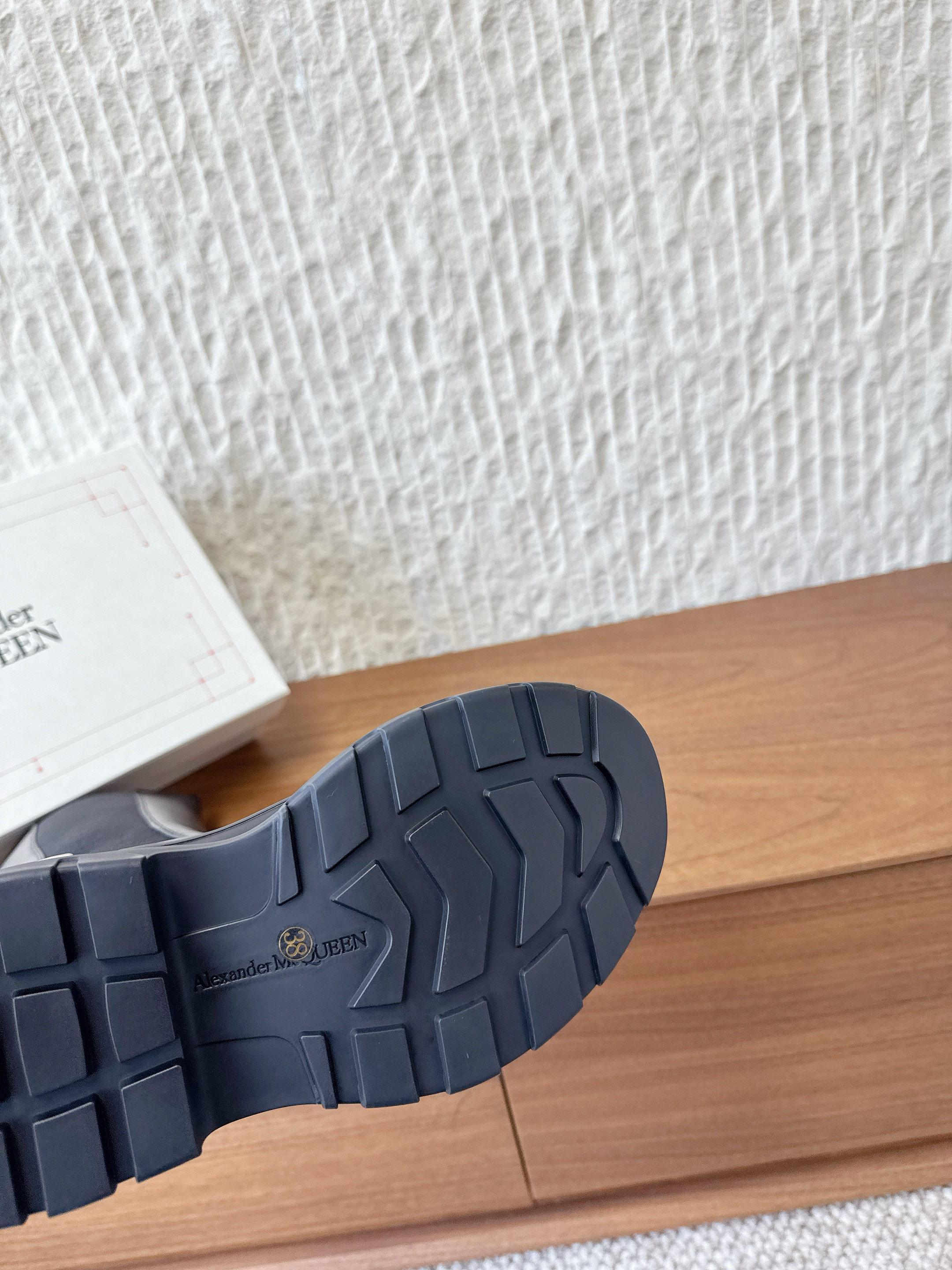 Alexander McQueen 2025 Fall Winter  New Arrival Chunky-Heeled Elastic Back Zipper Boots