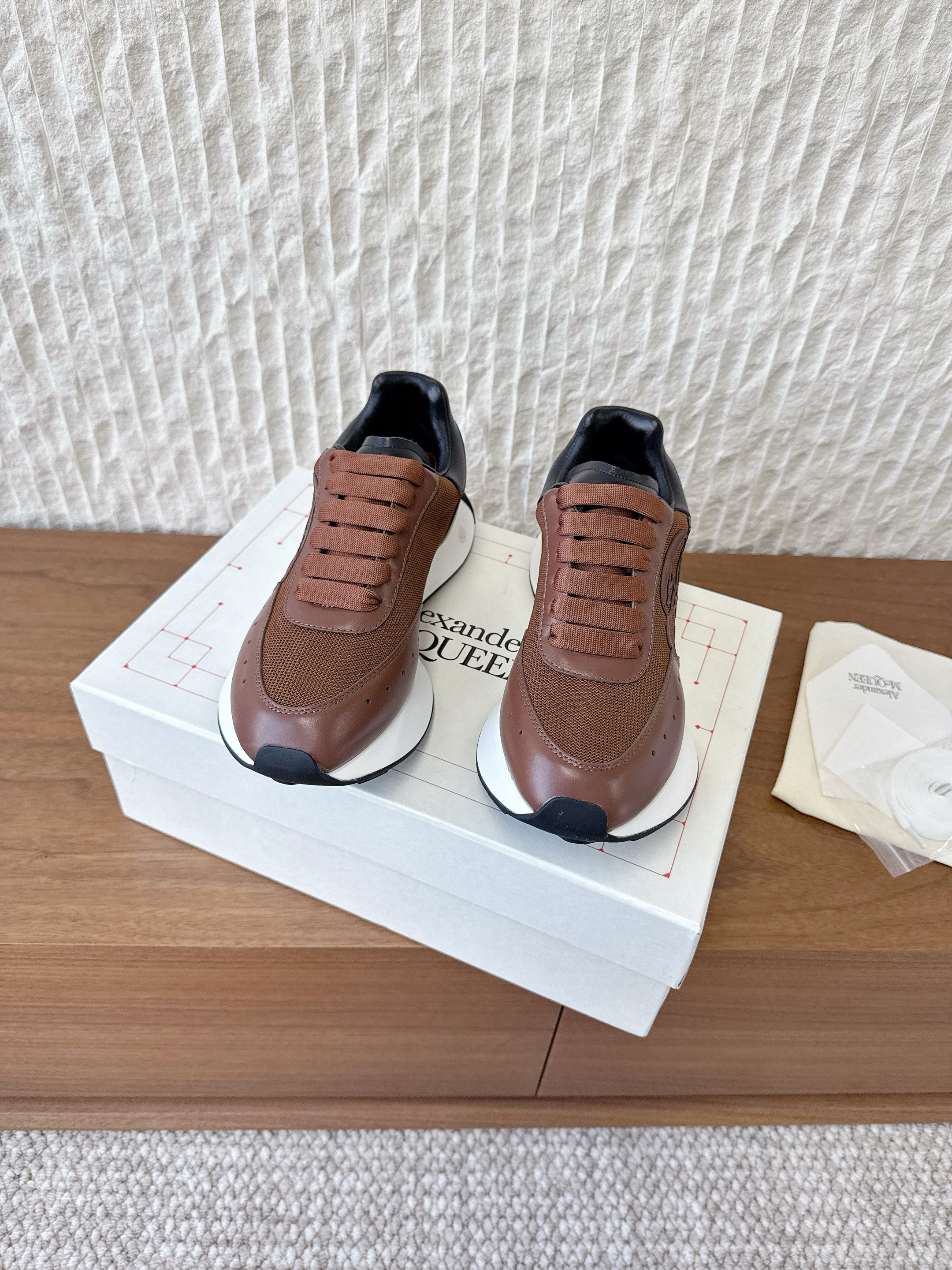 Alexander McQueen 2025 Fall Winter New Arrival Couple's Sports Casual Shoes