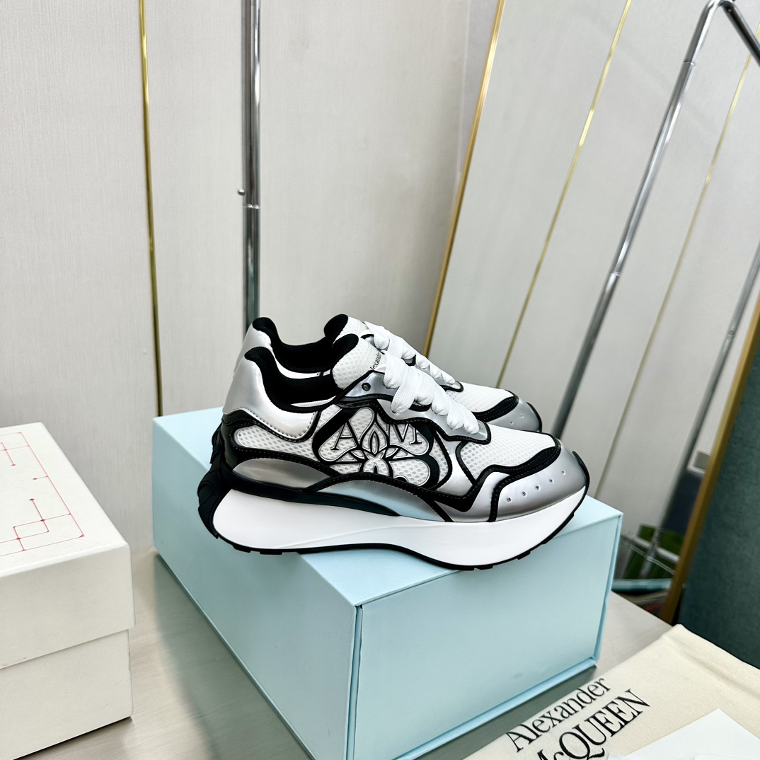Alexander McQueen 2022 Pre-Spring New Arrival Sneakers