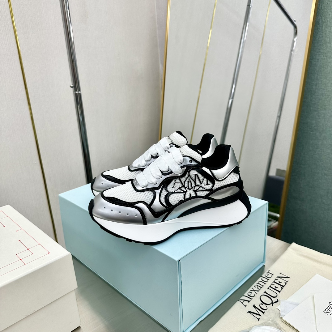 Alexander McQueen 2022 Pre-Spring New Arrival Sneakers