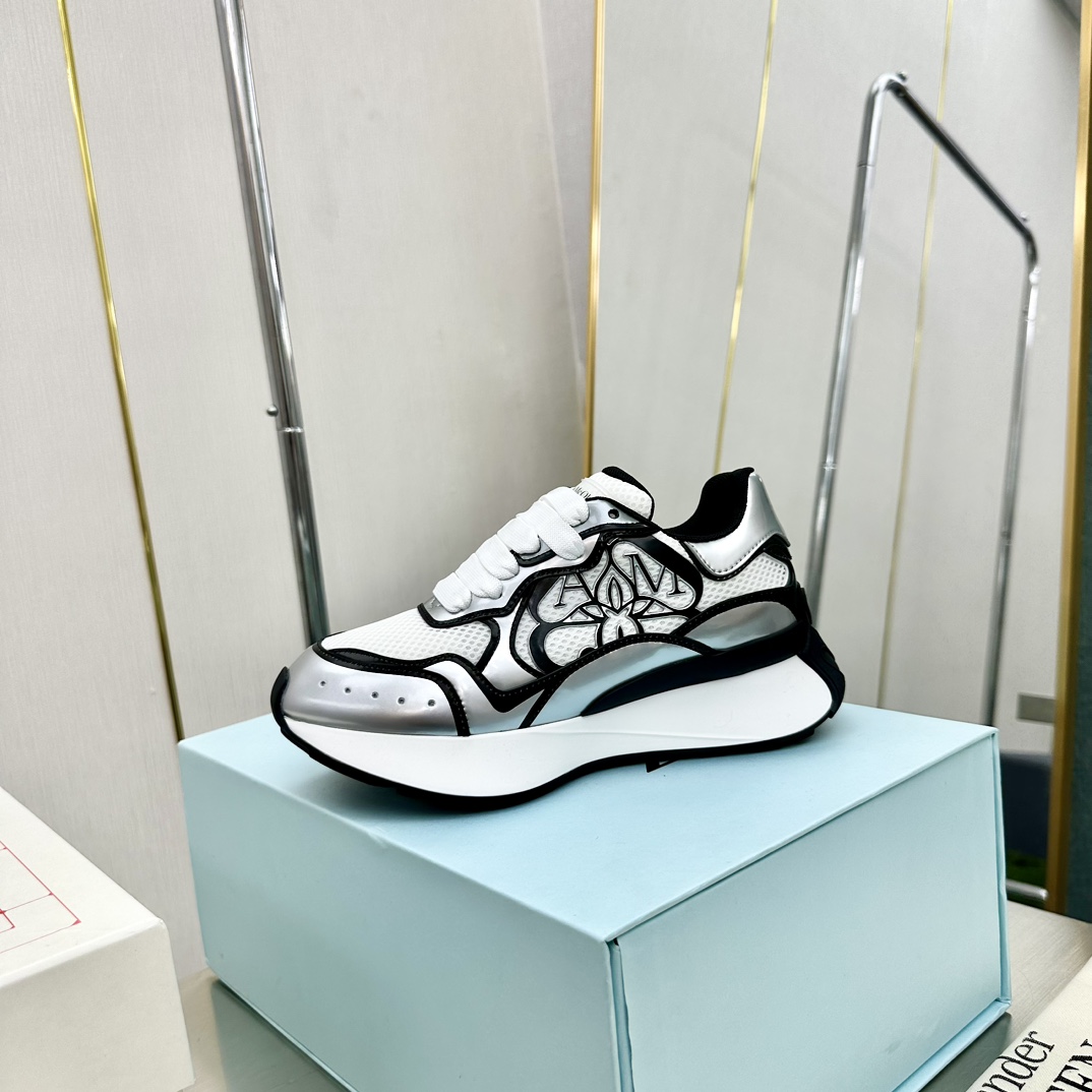 Alexander McQueen 2022 Pre-Spring New Arrival Sneakers