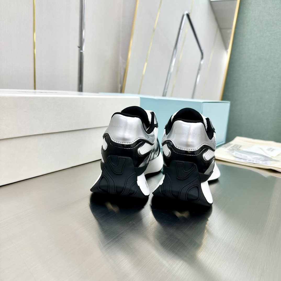 Alexander McQueen 2022 Pre-Spring New Arrival Sneakers