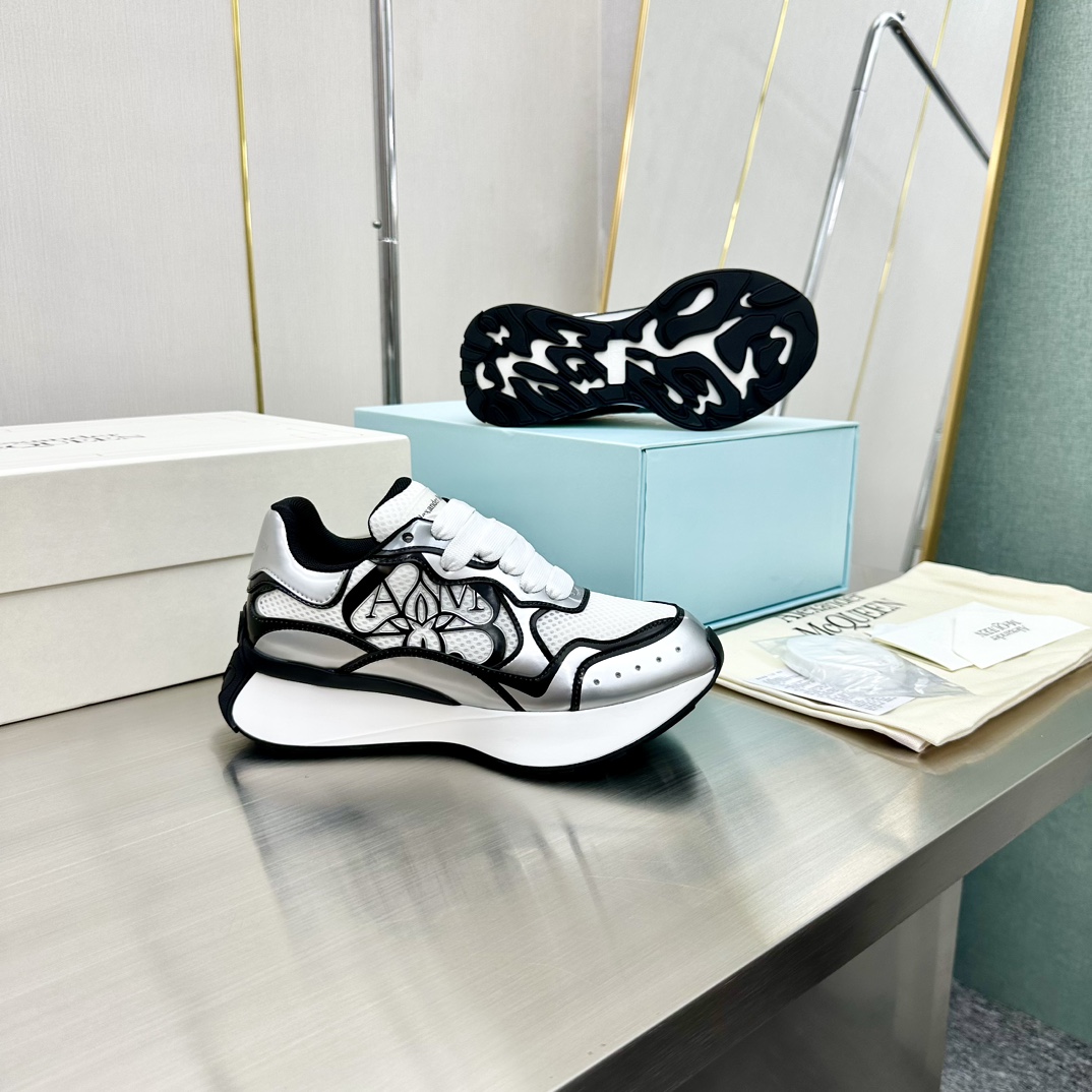 Alexander McQueen 2022 Pre-Spring New Arrival Sneakers