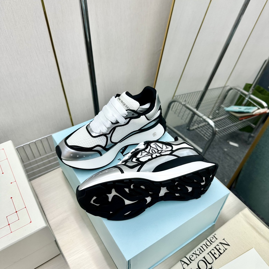Alexander McQueen 2022 Pre-Spring New Arrival Sneakers