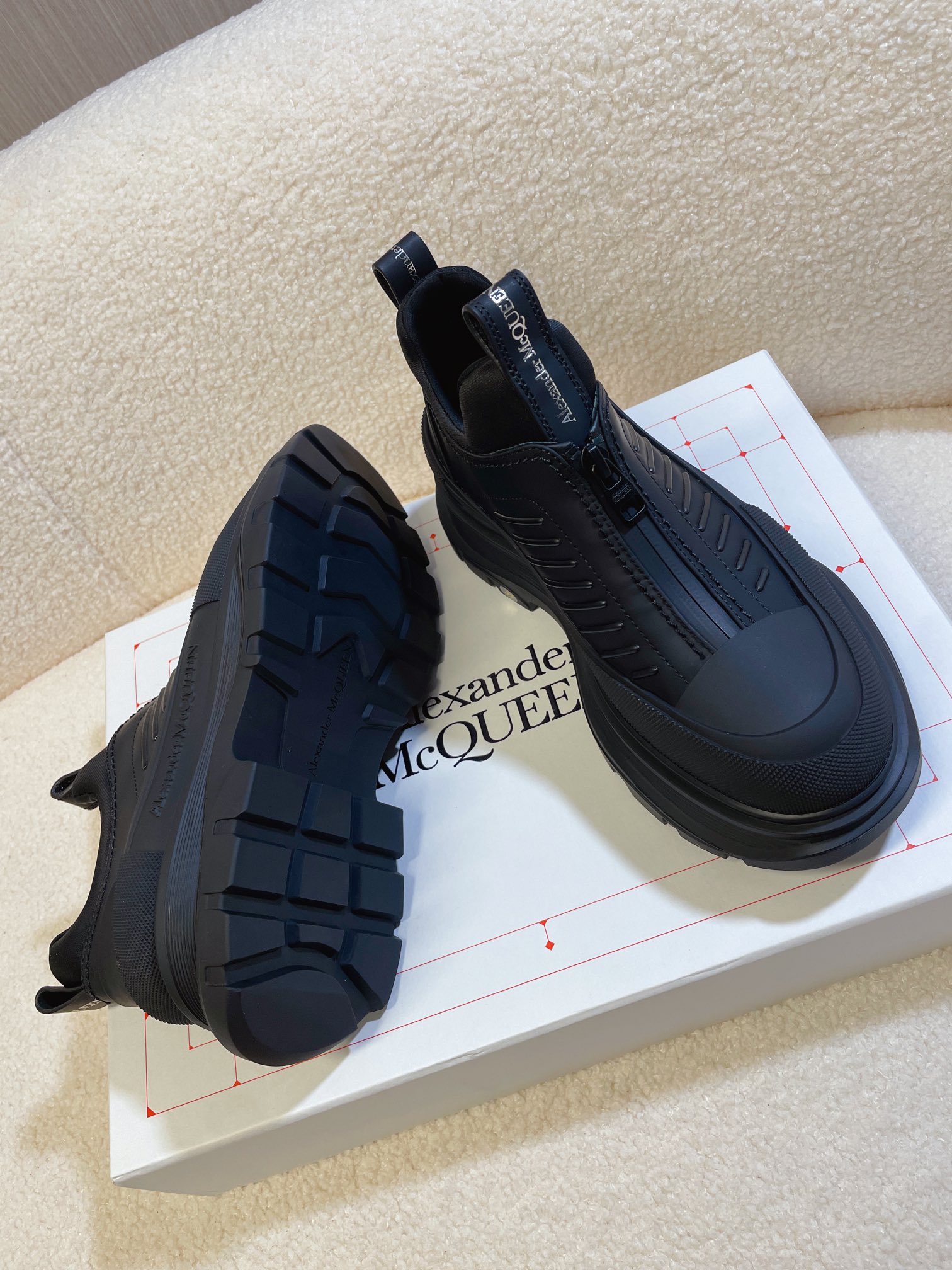 McQueen New Tread Slick Moto Functional Style Short Boots