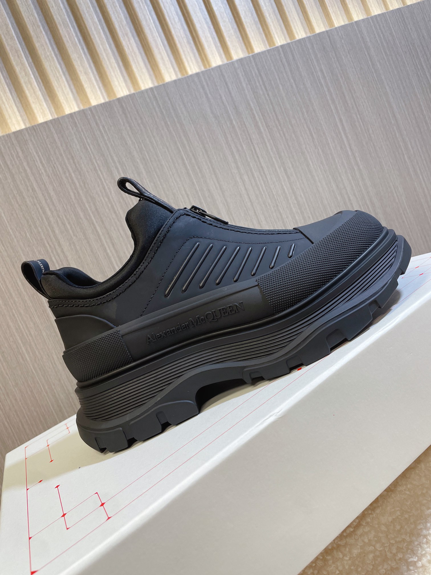 McQueen New Tread Slick Moto Functional Style Short Boots