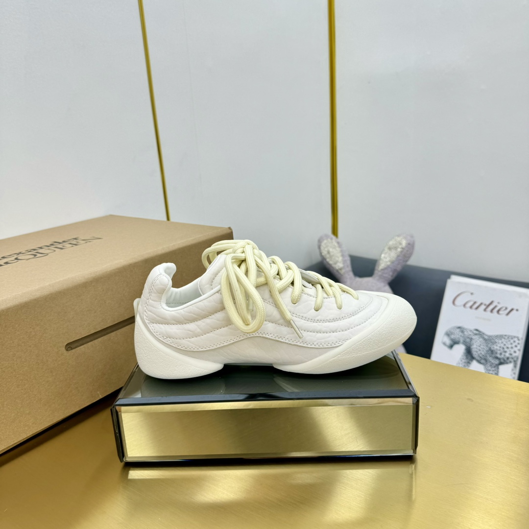 Alexander McQueen Fall/Winter Newest Flexion Collection Retro Casual Sneakers