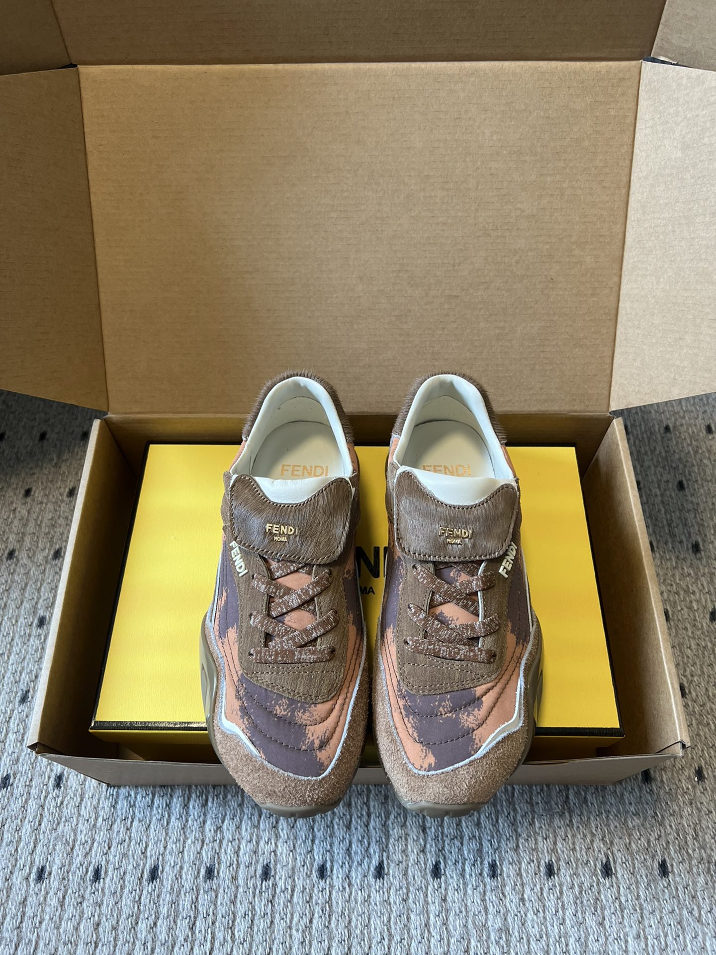 Fendi Retro-Style Round-Toe Mixed-Color Flat Casual Sneakers