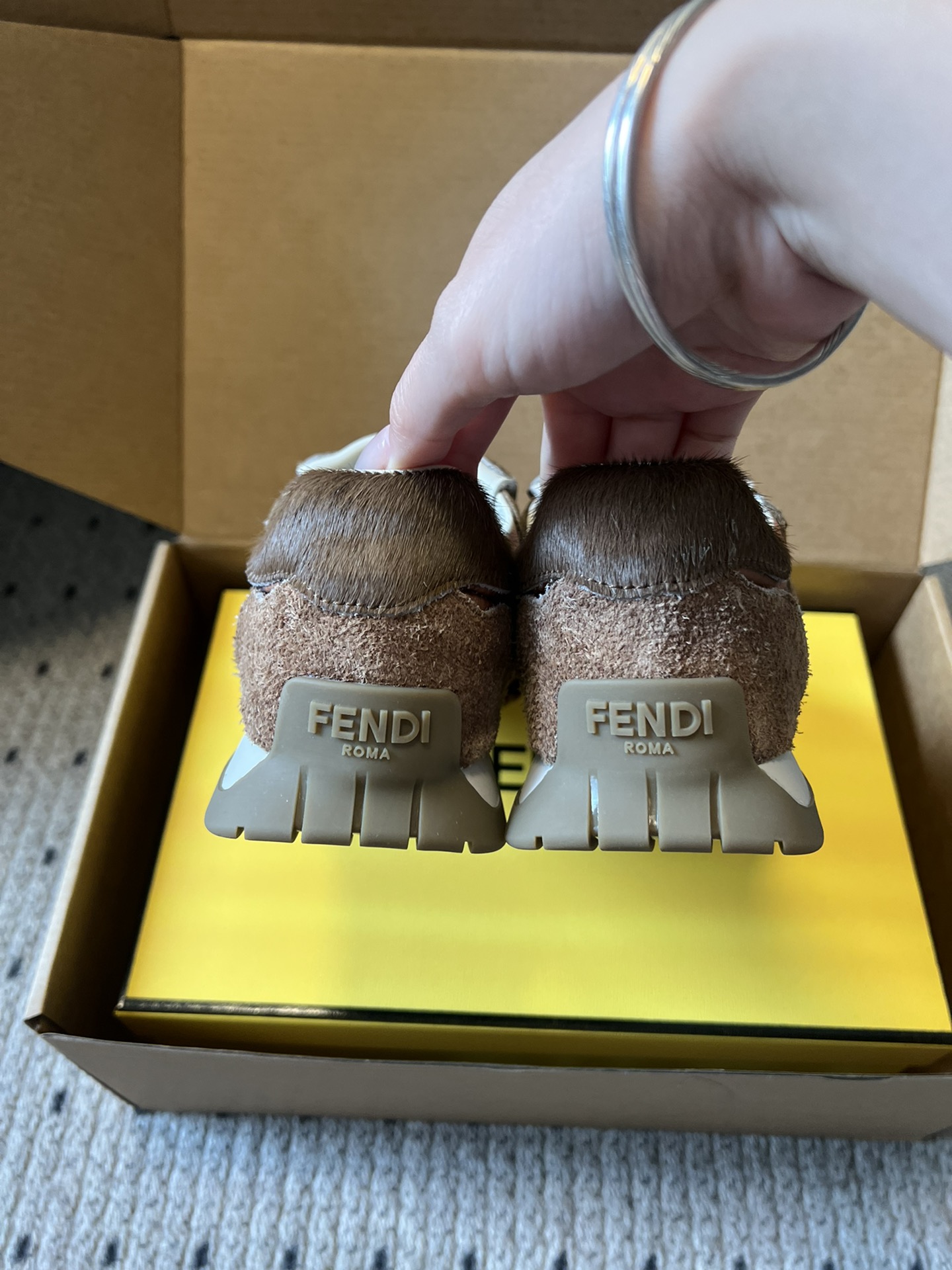 Fendi Retro-Style Round-Toe Mixed-Color Flat Casual Sneakers