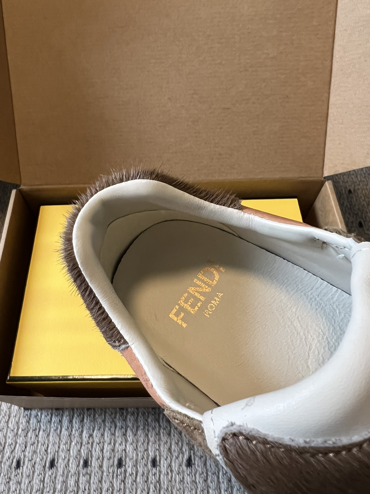 Fendi Retro-Style Round-Toe Mixed-Color Flat Casual Sneakers