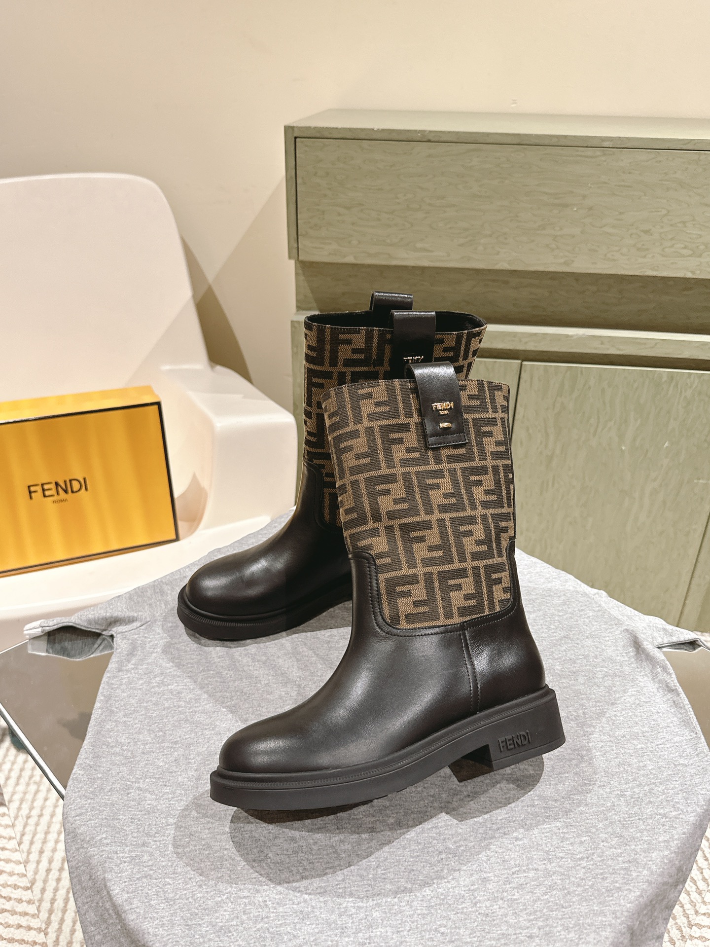 Fendi Forever Fendi Chelsea Boot