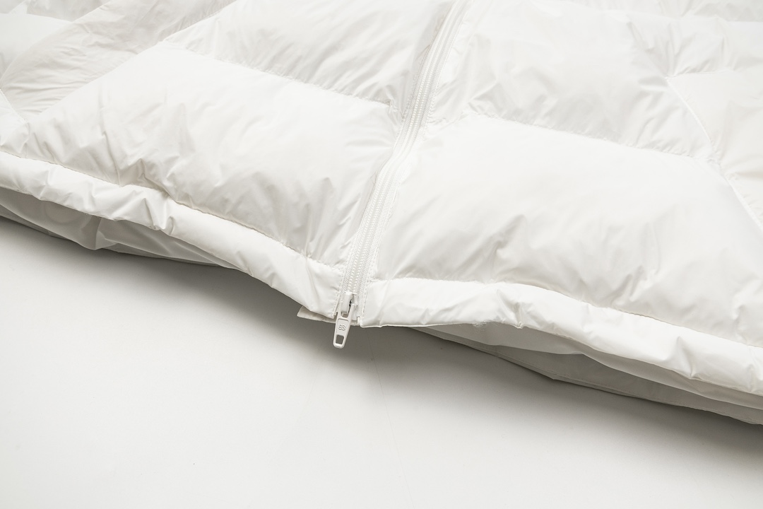 Balenciaga  FW Collection 3B Laser-Etched Logo Ski Down Jacket