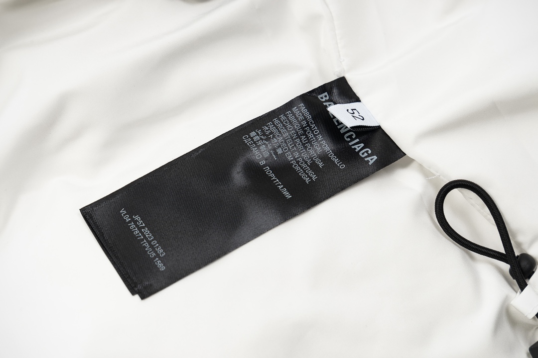 Balenciaga  FW Collection 3B Laser-Etched Logo Ski Down Jacket