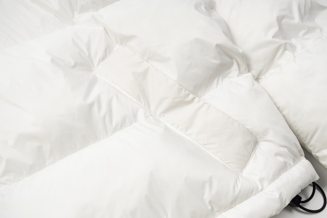 Balenciaga  FW Collection 3B Laser-Etched Logo Ski Down Jacket