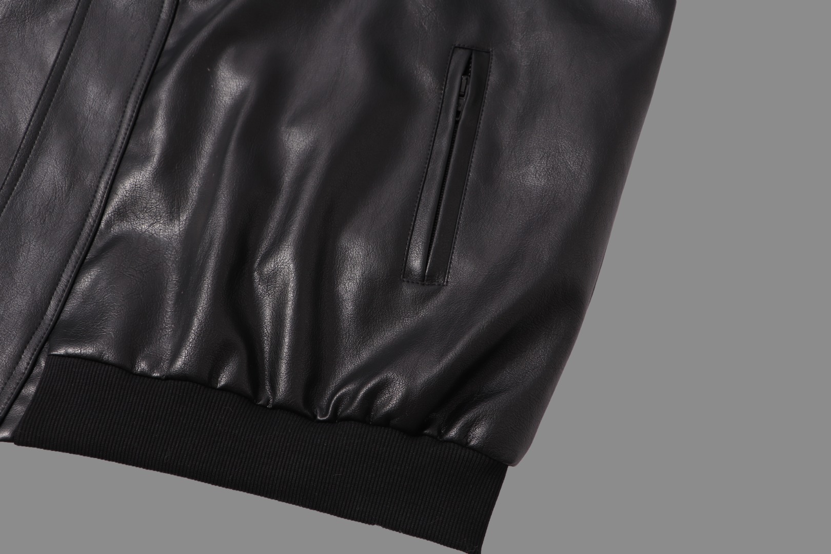 Balenciaga 2025 Spring/Summer Manchester United Logo Flight Jacket