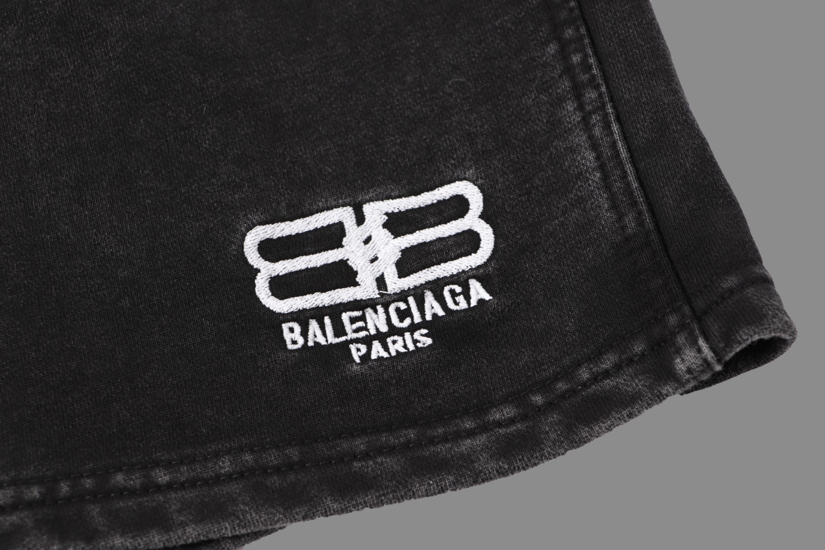 Balenciaga 2025 Spring/Summer Embroidered Distressed Shorts