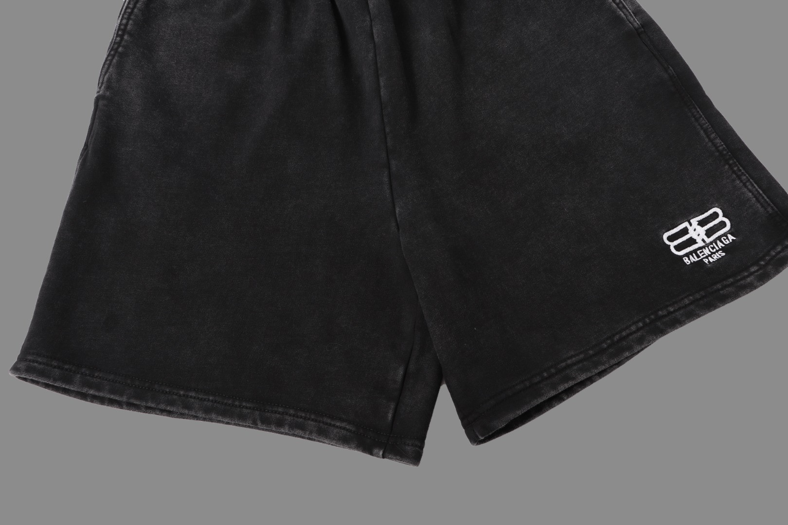 Balenciaga 2025 Spring/Summer Embroidered Distressed Shorts