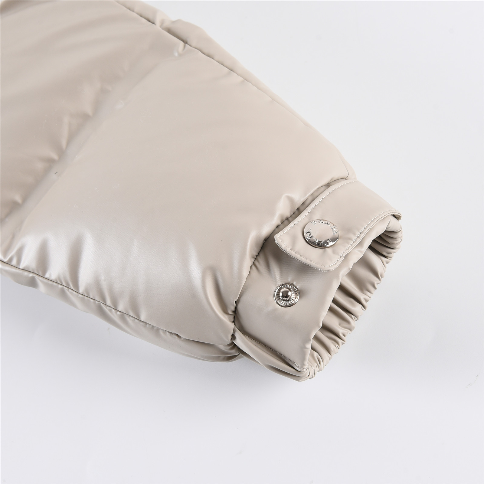 Prada Classic Zipper Hooded Down Jacket