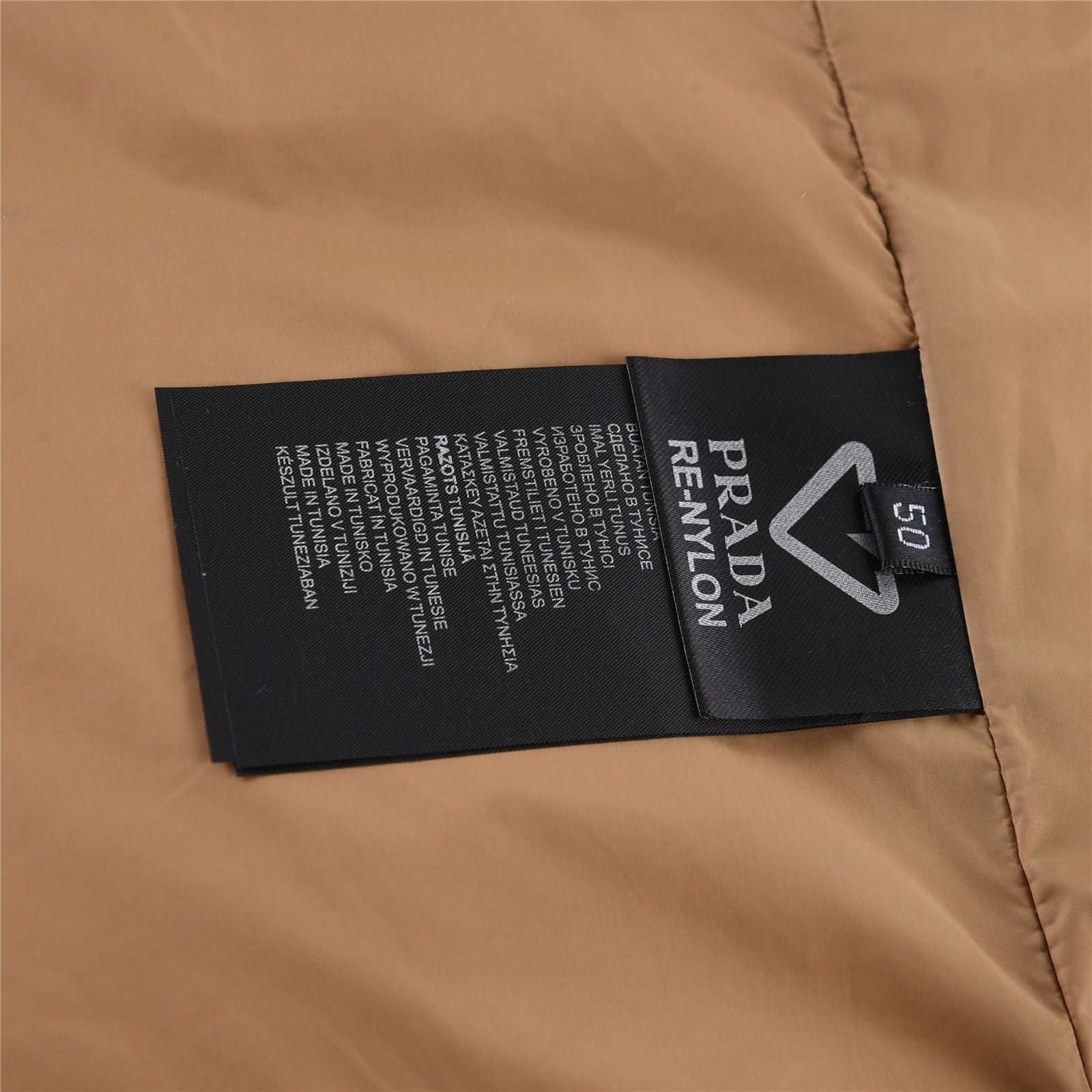 Prada Classic Zipper Hooded Down Jacket