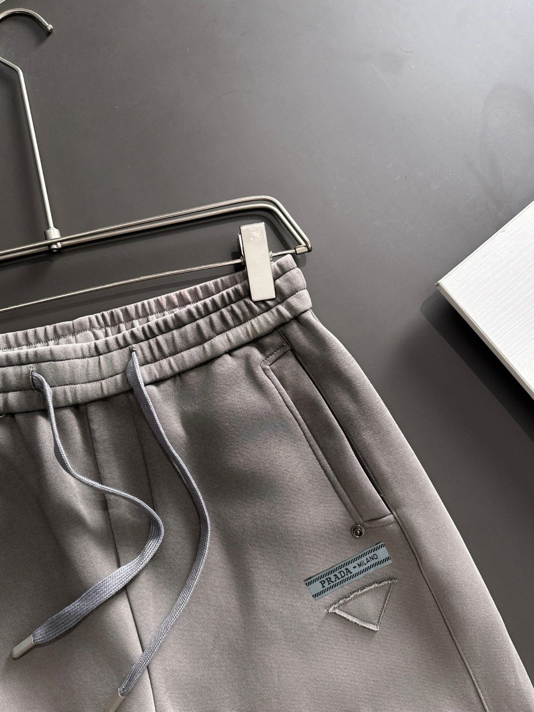 Prada 2025 Winter New Elastic Waist Casual Pants