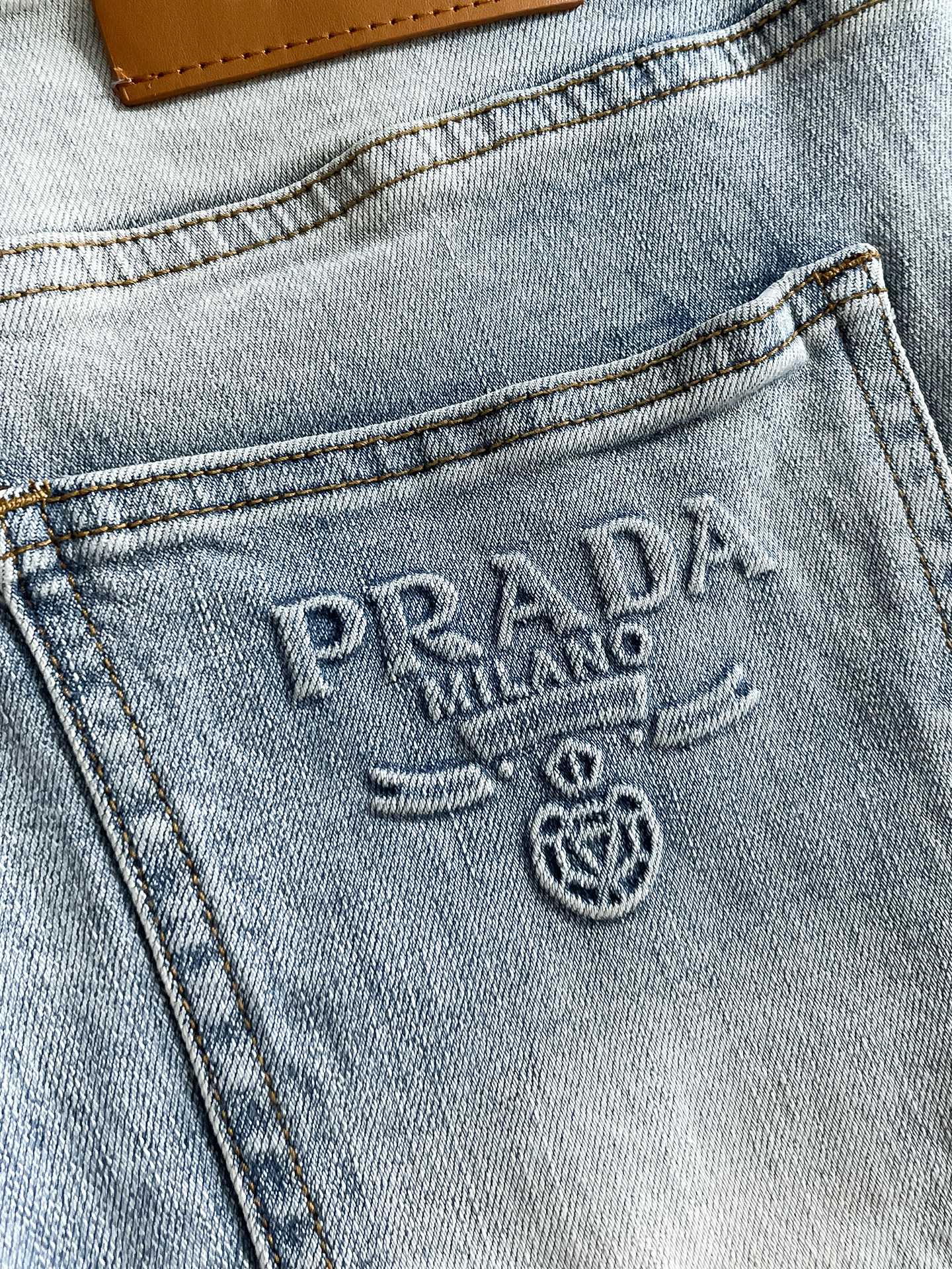 Prada 25SS Fall/Winter New Arrival Washed Denim Jeans