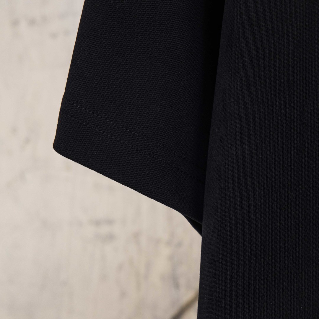 Fendi 2025 Spring/Summer New  Letter Logo Oversized Slim-Fit Casual Crew Neck Short-Sleeve T-Shirt