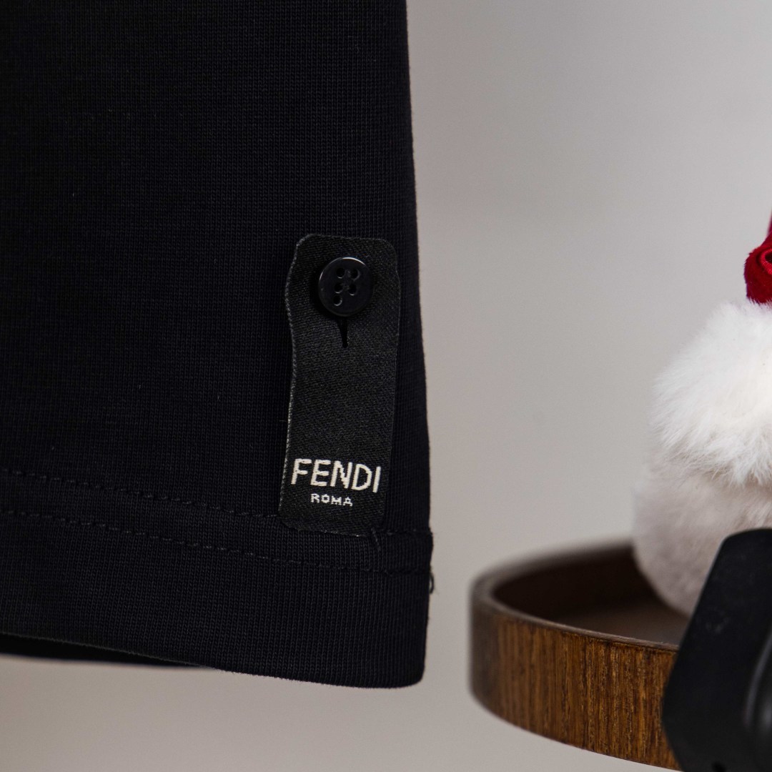 Fendi 2025 Spring/Summer New  Letter Logo Oversized Slim-Fit Casual Crew Neck Short-Sleeve T-Shirt
