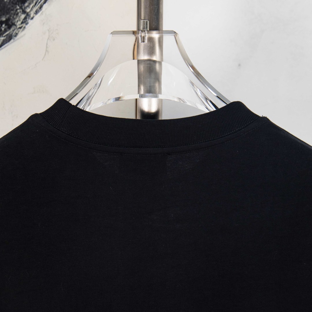 Fendi 2025 Spring/Summer New  Letter Logo Oversized Slim-Fit Casual Crew Neck Short-Sleeve T-Shirt