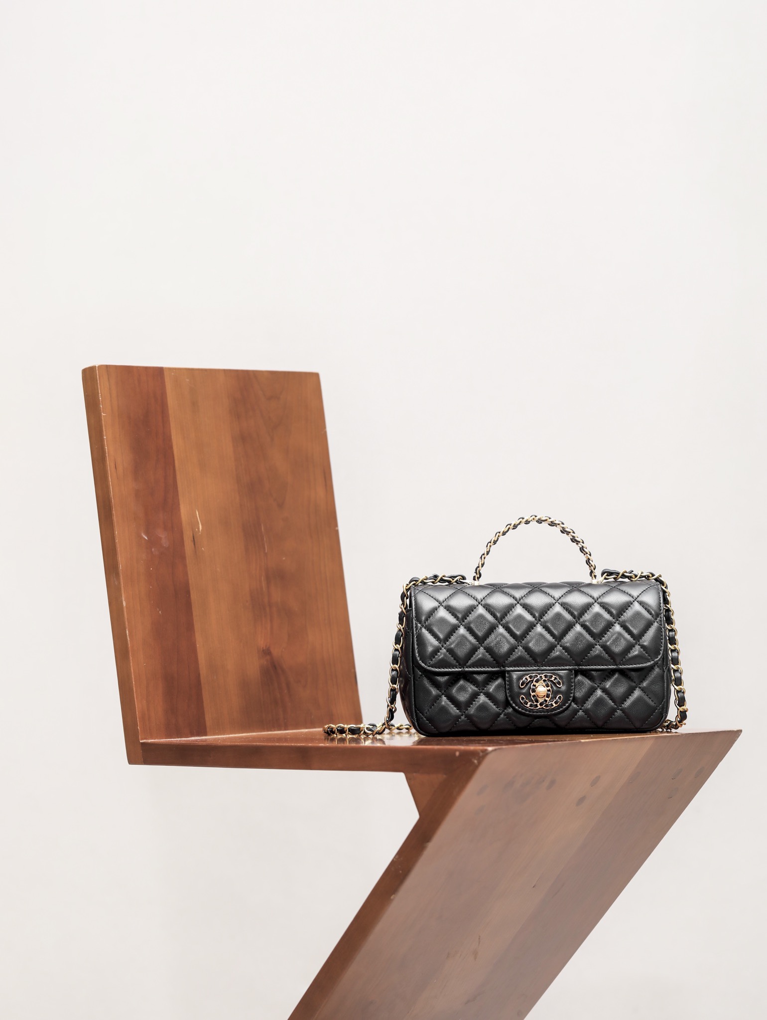 Chanel 24P Handle Woven Letter Cf