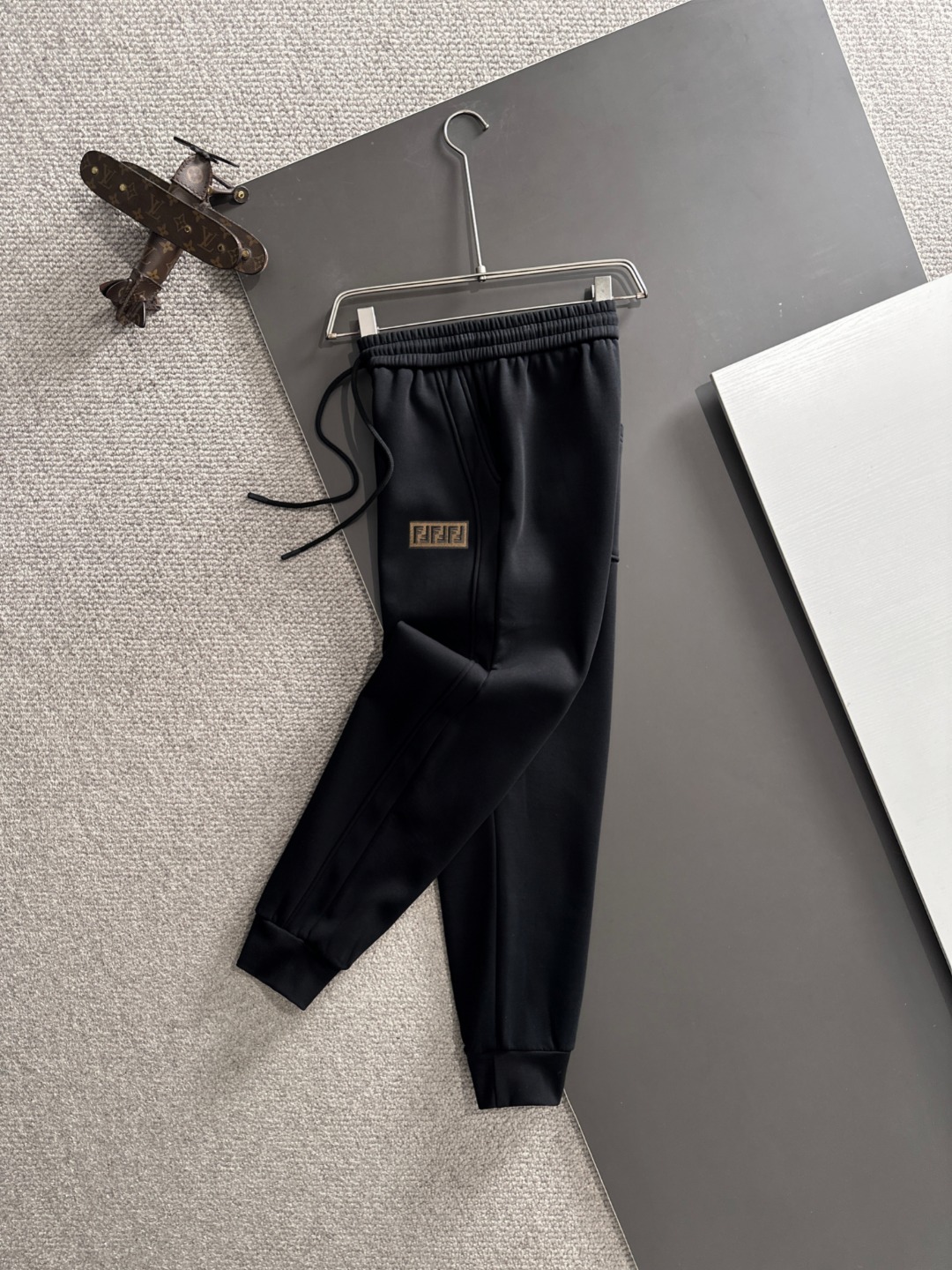 Fendi 2025 Winter New Arrival Elastic Waist Casual Pants