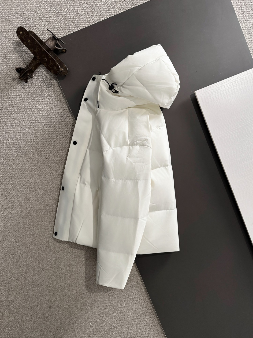 Fendi FJ Logo White Puffer Jacket with Red Stripe