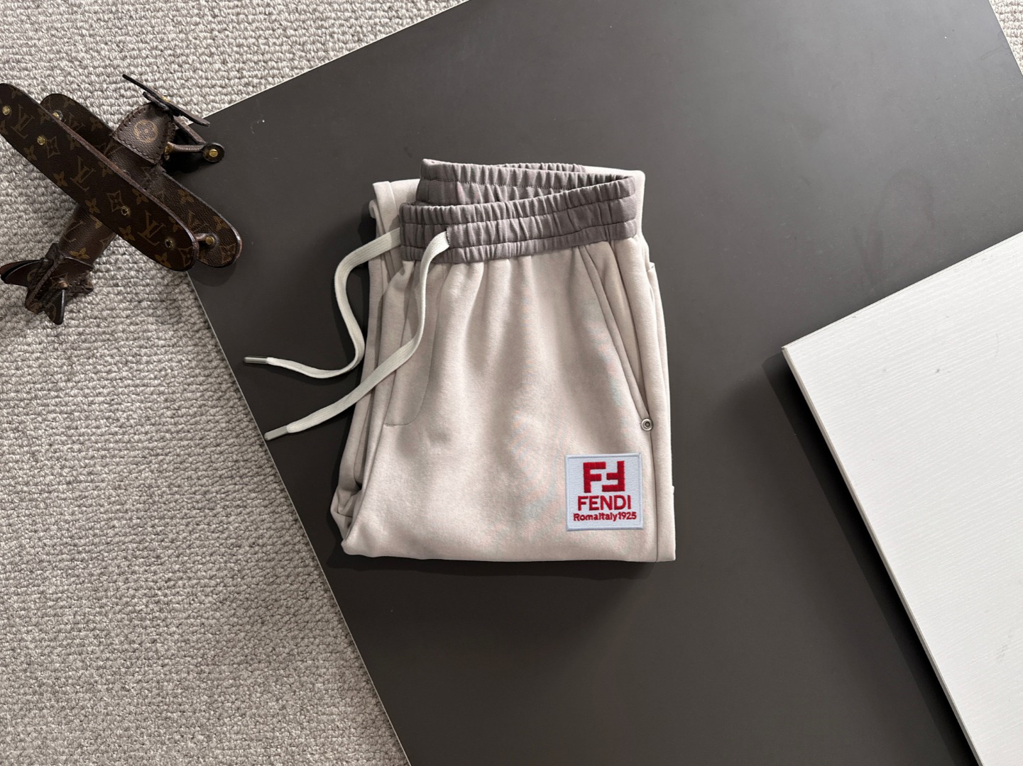 Fendi 2025 Winter New Arrival Elastic Waist Casual Pants