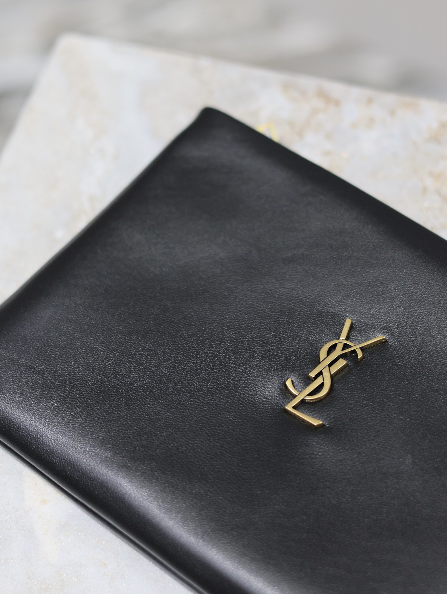 YSL【Black】 CALYPSO_Clutch Style No: 765025 Dimensions: 23×16×3cm