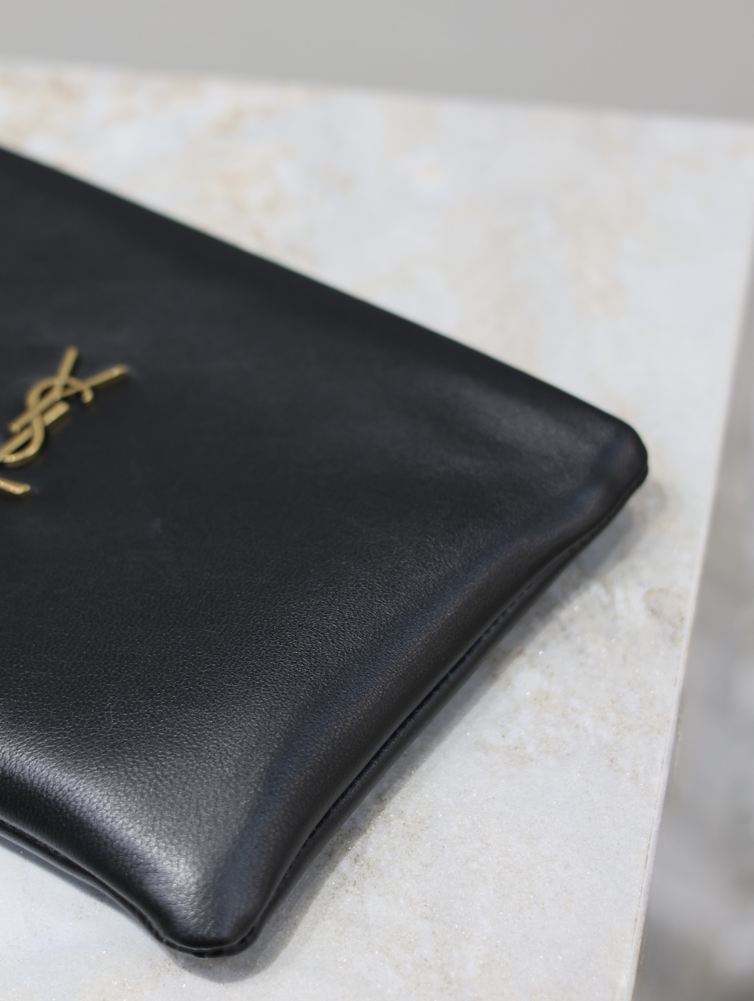 YSL【Black】 CALYPSO_Clutch Style No: 765025 Dimensions: 23×16×3cm